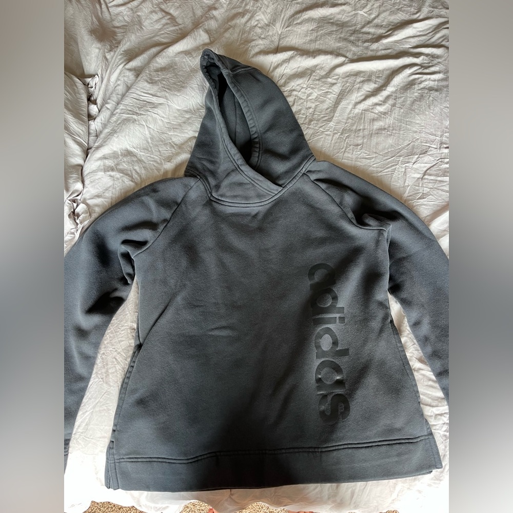 Adidas Sweatshirt